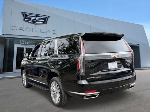 Certified 2023 Cadillac Escalade Premium Luxury AWD/4WD image 4
