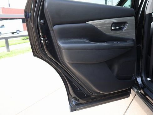 Used 2017 Nissan Murano Platinum w/ Platinum Technology Package FWD image 19