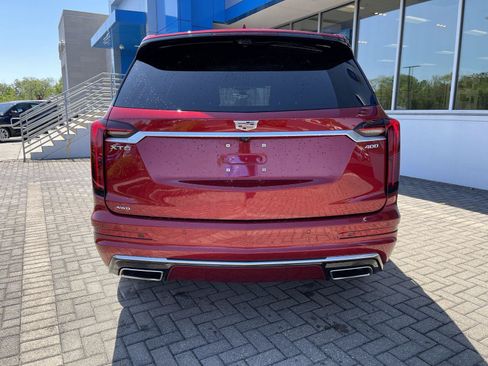Used 2025 Cadillac XT6 Premium Luxury w/ Platinum Package AWD/4WD image 4