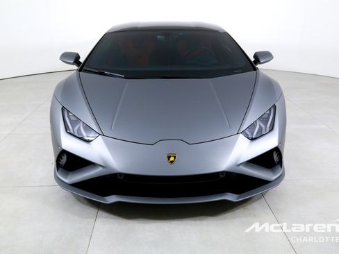 Used 2023 Lamborghini Huracan EVO image 4