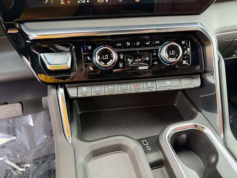 New 2026 GMC Sierra 3500 Denali Ultimate AWD/4WD image 25