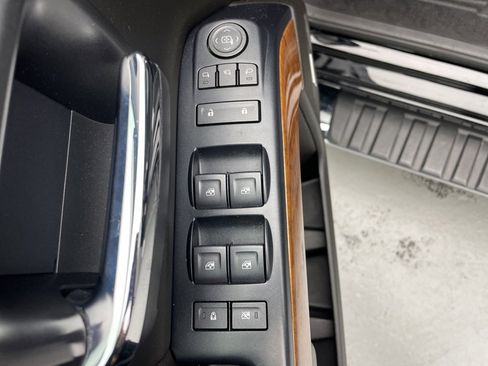 Used 2019 Chevrolet Silverado 3500 High Country w/ Duramax Plus Package image 21