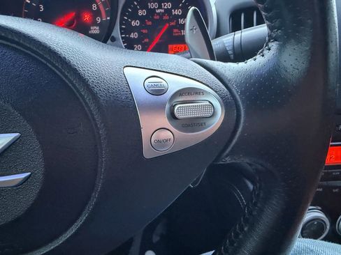 Used 2009 Nissan 370Z Touring image 17