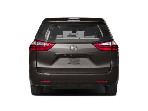 Used 2018 Toyota Sienna LE FWD image 5