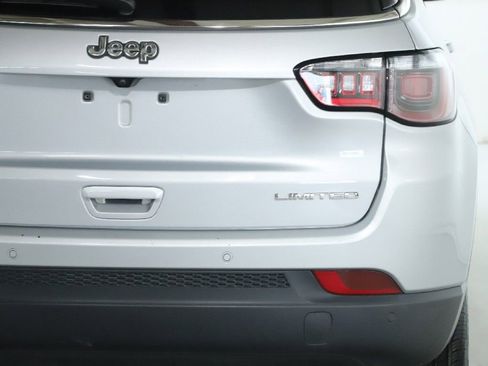 Used 2025 Jeep Compass Limited AWD/4WD image 43