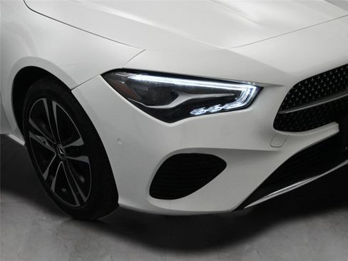 Used 2024 Mercedes-Benz CLA 250 4MATIC image 19