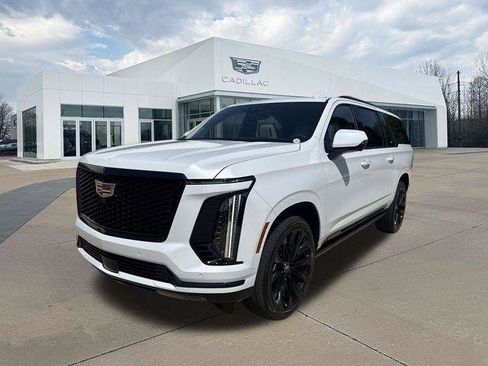 New 2026 Cadillac Escalade ESV Platinum Sport w/ LPO, ONYX Package AWD/4WD image 7