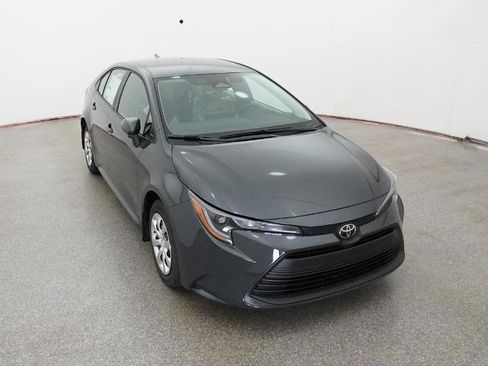 Used 2026 Toyota Corolla LE FWD image 17