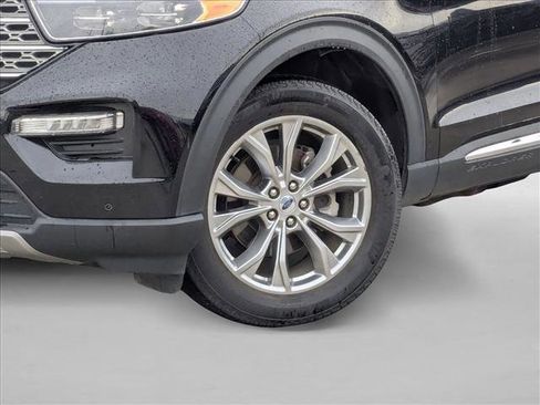 Used 2023 Ford Explorer Limited image 23