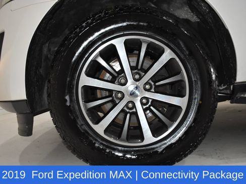 Used 2019 Ford Expedition Max XLT w/ Equipment Group 202A AWD/4WD image 6