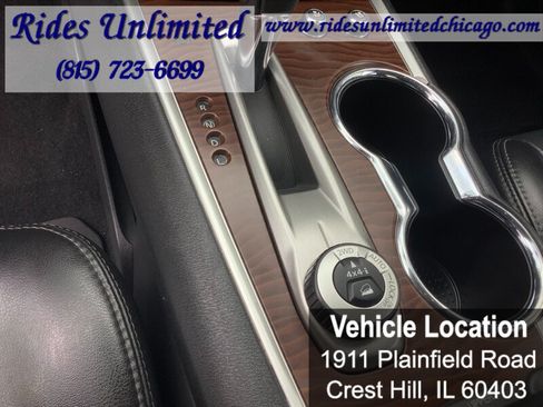 Used 2017 Nissan Pathfinder Platinum w/ Family Entertainment Package AWD/4WD image 25