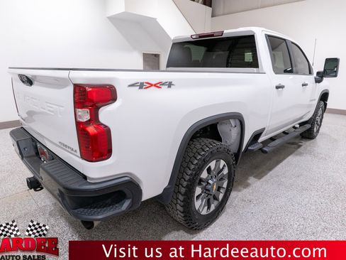 Used 2024 Chevrolet Silverado 2500 Custom w/ Custom Value Package AWD/4WD image 5