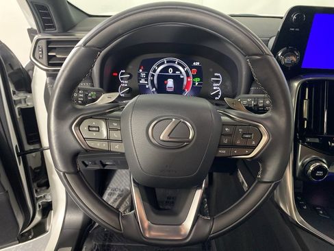 Certified 2024 Lexus LX 600 4WD w/ Luxury Package image 16