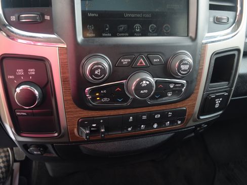 Used 2015 RAM 2500 Laramie image 10