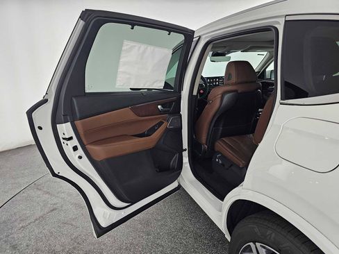 New 2026 Acura MDX SH-AWD w/ Advance Package image 17