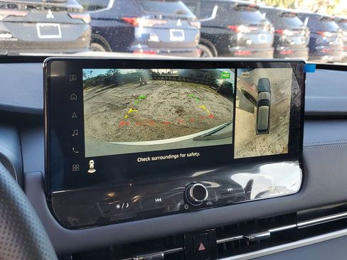 Used 2025 Mitsubishi Outlander SE FWD image 25