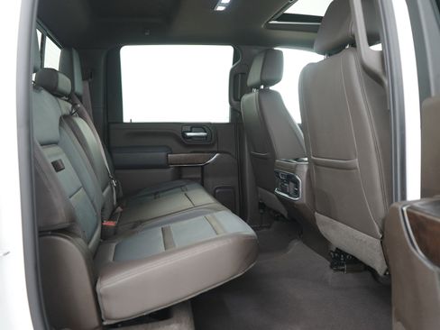 Used 2021 GMC Sierra 2500 Denali w/ Denali Ultimate Package image 11