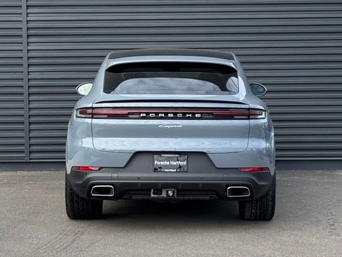New 2026 Porsche Cayenne Coupe AWD/4WD image 6