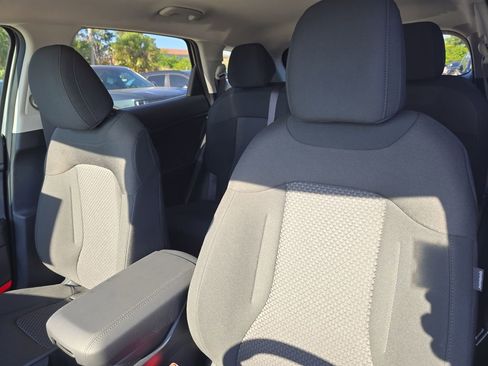 New 2026 Kia Sportage LX FWD image 21