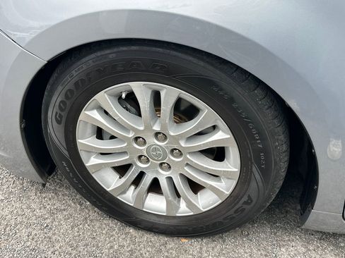 Used 2011 Toyota Sienna XLE image 11