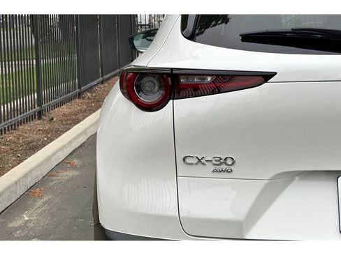 Certified 2025 MAZDA CX-30 2.5 Turbo w/ Premium Package image 8