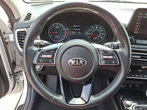 Used 2021 Kia Seltos SX w/ SX Sunroof Package image 20