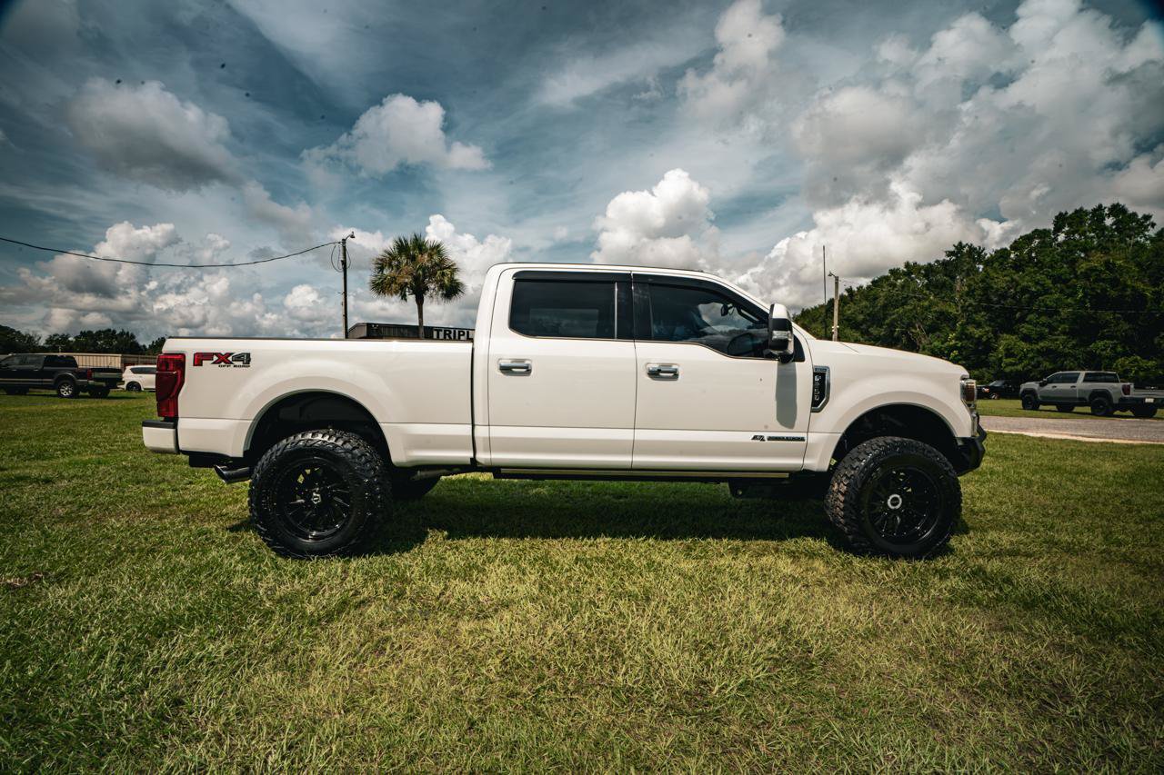 Used 2022 Ford F250 Limited AWD/4WD image 4