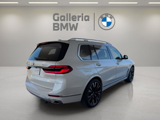 Used 2026 BMW X7 xDrive40i w/ Premium Package AWD/4WD image 6