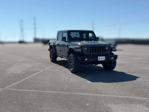 New 2025 Jeep Gladiator Rubicon image 17