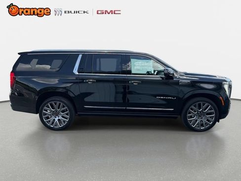 New 2026 GMC Yukon XL Denali Ultimate AWD/4WD image 2