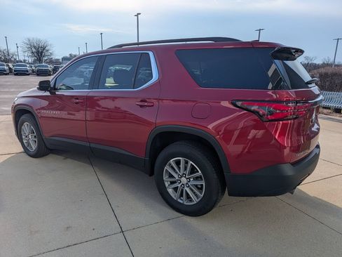 Used 2023 Chevrolet Traverse LT AWD/4WD image 7