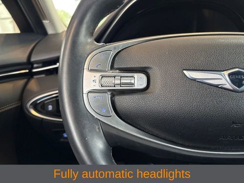 Used 2022 Genesis GV70 2.5T w/ Advanced Package AWD/4WD image 8