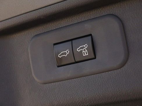 Certified 2025 Toyota Grand Highlander AWD image 8