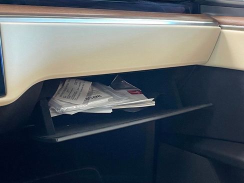 Used 2023 Tesla Model X image 53