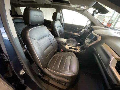 Used 2018 GMC Acadia Denali w/ Technology Package AWD/4WD image 26