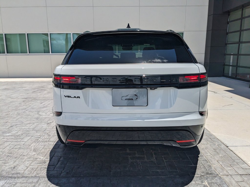 New 2025 Land Rover Range Rover Velar Dynamic SE AWD/4WD image 5