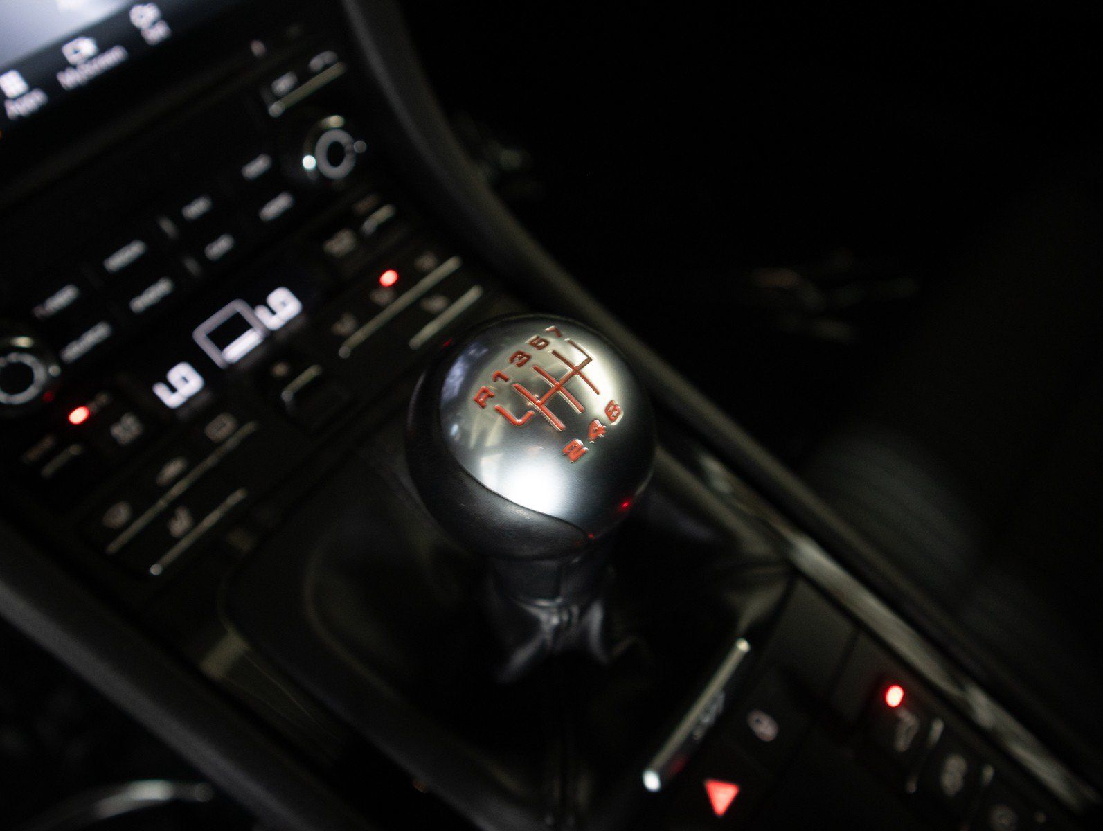 Certified 2018 Porsche 911 Carrera T RWD image 20