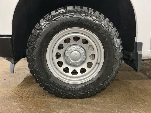 Used 2023 Chevrolet Silverado 1500 W/T w/ WT Value Package image 27