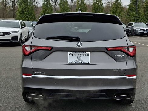 Used 2023 Acura MDX SH-AWD w/ Technology Package image 5