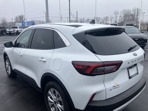 Used 2023 Ford Escape Active image 5