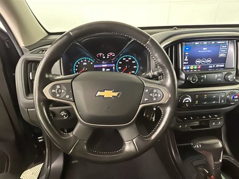 Used 2019 Chevrolet Colorado Z71 AWD/4WD image 17