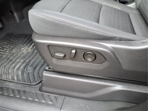 Used 2024 Chevrolet Silverado 1500 Custom AWD/4WD image 21