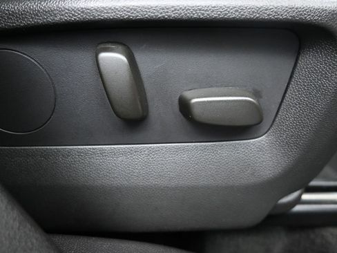 Used 2023 Buick Envision Essence w/ Sport Touring Package image 15