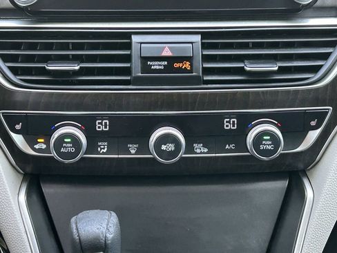 Used 2018 Honda Accord EX image 20