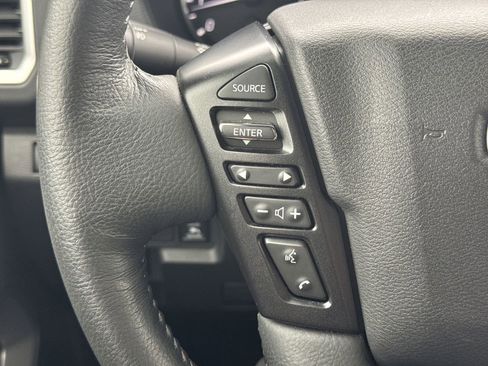 Used 2022 Nissan Frontier SV image 19