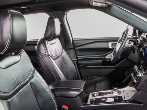 Used 2023 Ford Explorer ST w/ Technology Package image 28