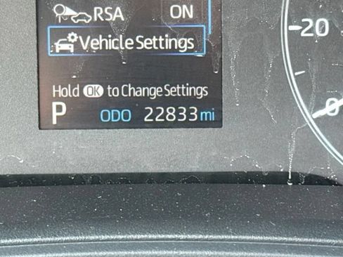 Used 2025 Toyota Corolla Cross AWD Hybrid image 15
