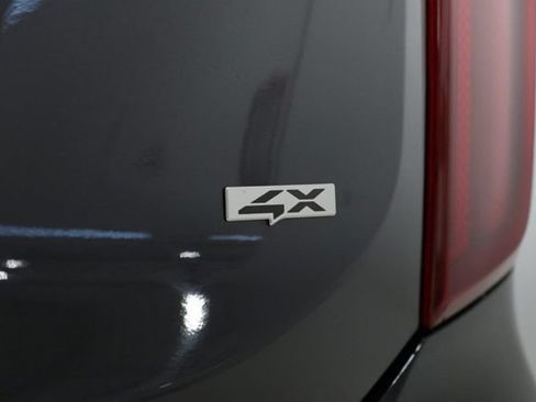 Used 2025 Kia Telluride S AWD/4WD image 13