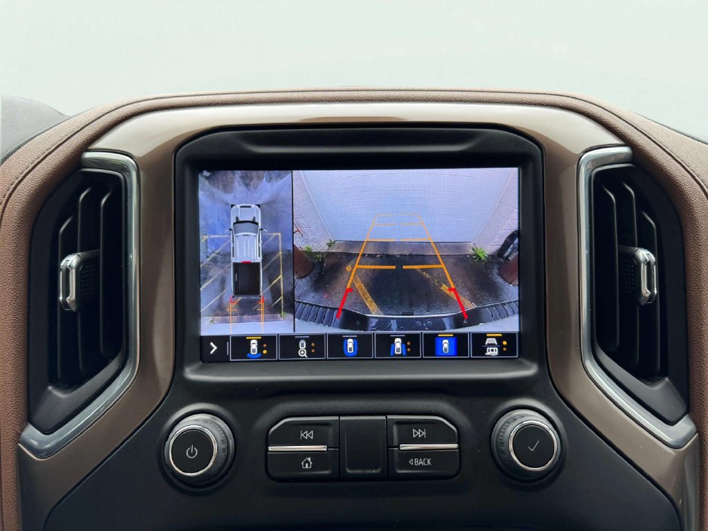 Used 2023 Chevrolet Silverado 2500 High Country w/ Z71 Off-Road Package AWD/4WD image 33