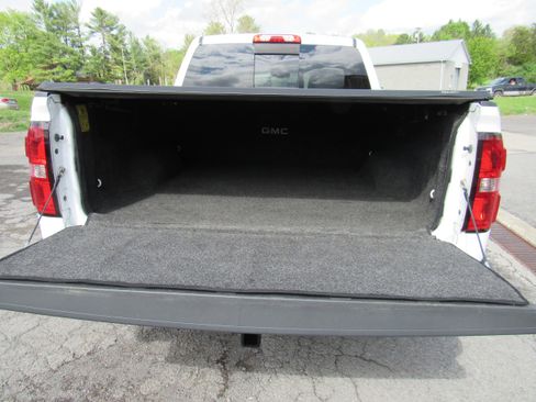 Used 2014 GMC Sierra 1500 SLT w/ SLT Crew Cab Value Package AWD/4WD image 8